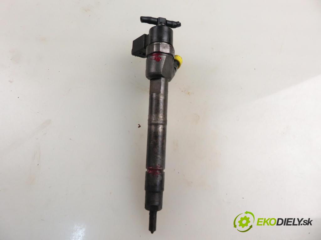 MERCEDES-BENZ VITO Autobus (638) BUS 2001 90,00 112 CDI 2.2 122  - OM 611.980 2151,00 vstrekovač 0445110035 ; 6130700187 (Vstrekovač paliva)