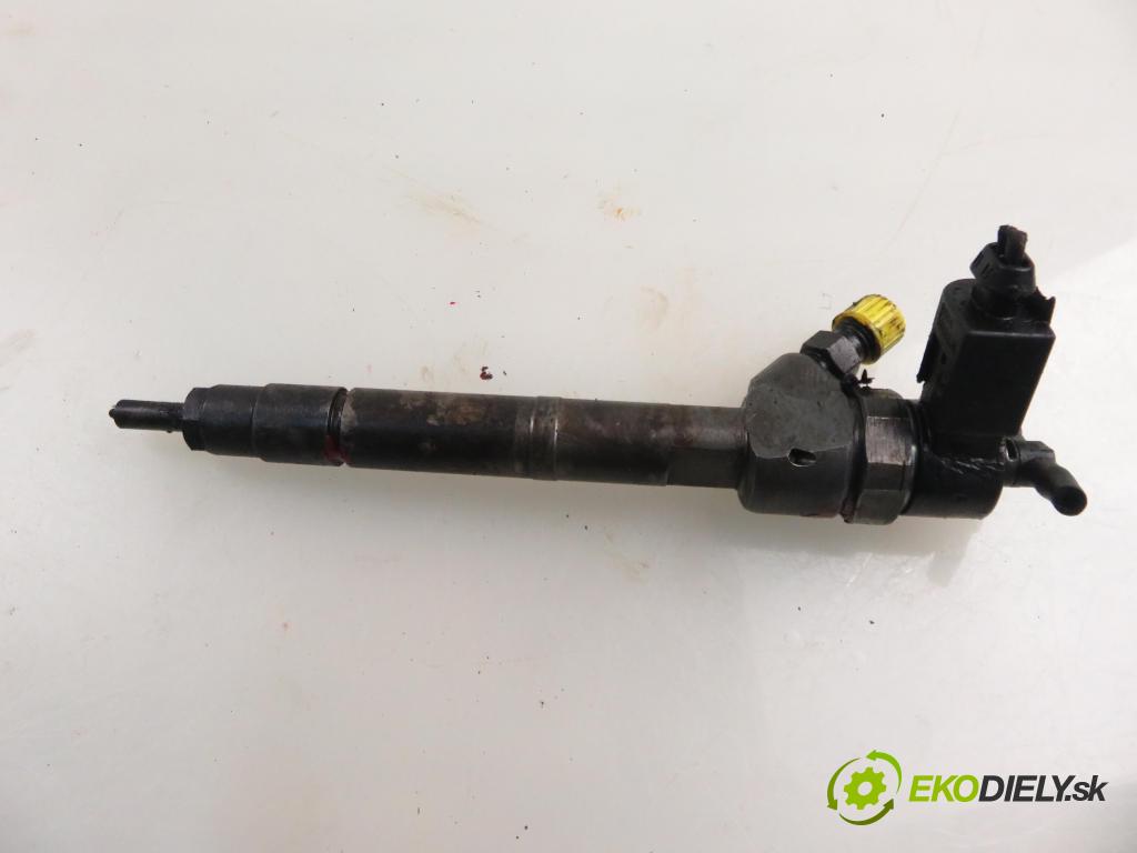 MERCEDES-BENZ VITO Autobus (638) BUS 2001 90,00 112 CDI 2.2 122  - OM 611.980 2151,00 vstrekovač 0445110035 ; 6130700187 (Vstrekovač paliva)