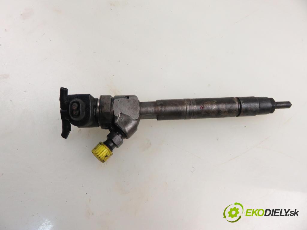 MERCEDES-BENZ VITO Autobus (638) BUS 2001 90,00 112 CDI 2.2 122  - OM 611.980 2151,00 vstrekovač 0445110035 ; 6130700187 (Vstrekovač paliva)