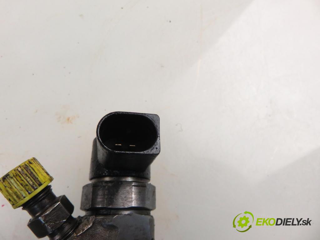 MERCEDES-BENZ VITO Autobus (638) BUS 2001 90,00 112 CDI 2.2 122  - OM 611.980 2151,00 vstrekovač 0445110035 ; 6130700187 (Vstrekovač paliva)