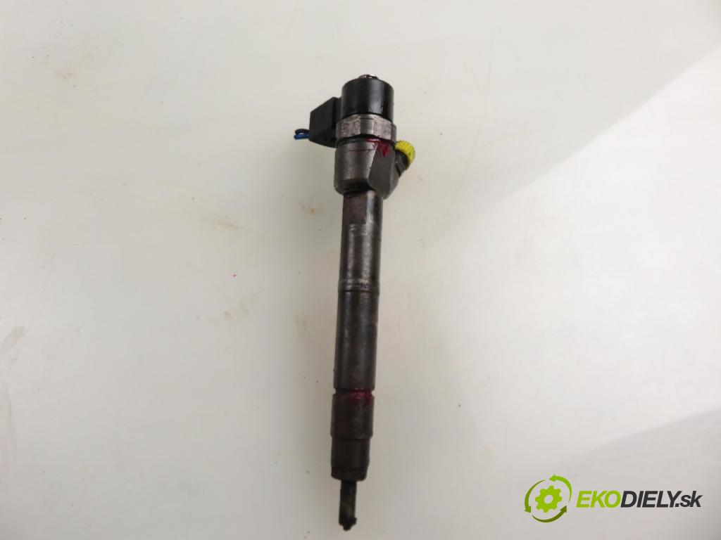 MERCEDES-BENZ VITO Autobus (638) BUS 2001 90,00 112 CDI 2.2 122  - OM 611.980 2151,00 vstrekovač 0445110035 ; 6130700187 (Vstrekovač paliva)