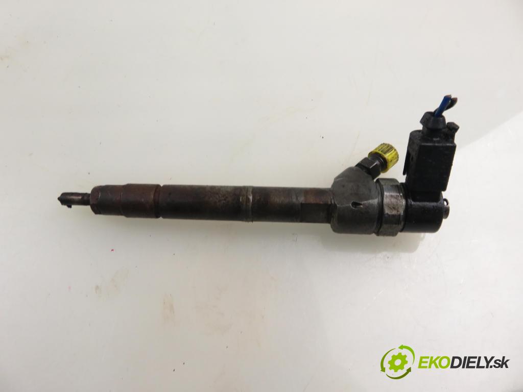 MERCEDES-BENZ VITO Autobus (638) BUS 2001 90,00 112 CDI 2.2 122  - OM 611.980 2151,00 vstrekovač 0445110035 ; 6130700187 (Vstrekovač paliva)