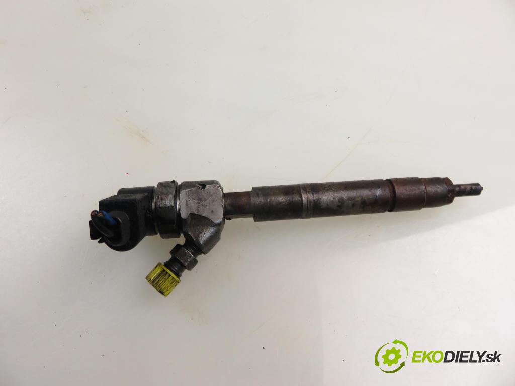 MERCEDES-BENZ VITO Autobus (638) BUS 2001 90,00 112 CDI 2.2 122  - OM 611.980 2151,00 vstrekovač 0445110035 ; 6130700187 (Vstrekovač paliva)