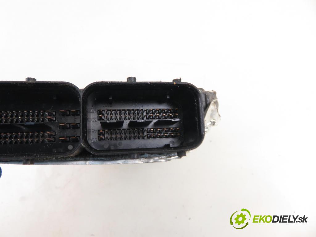 FIAT GRANDE PUNTO (199_) HB 2006 66,00 1.3 D Multijet 90 - 199 A3.000 1248,00 Riadiaca jednotka Motor 51781568