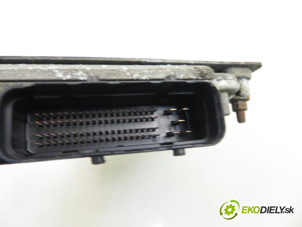 CHRYSLER VOYAGER IV (RG, RS) MINIVAN 2004 105,00 2.5 CRD 143 - ENJ 2499,00 Riadiaca jednotka Motor 0281011447