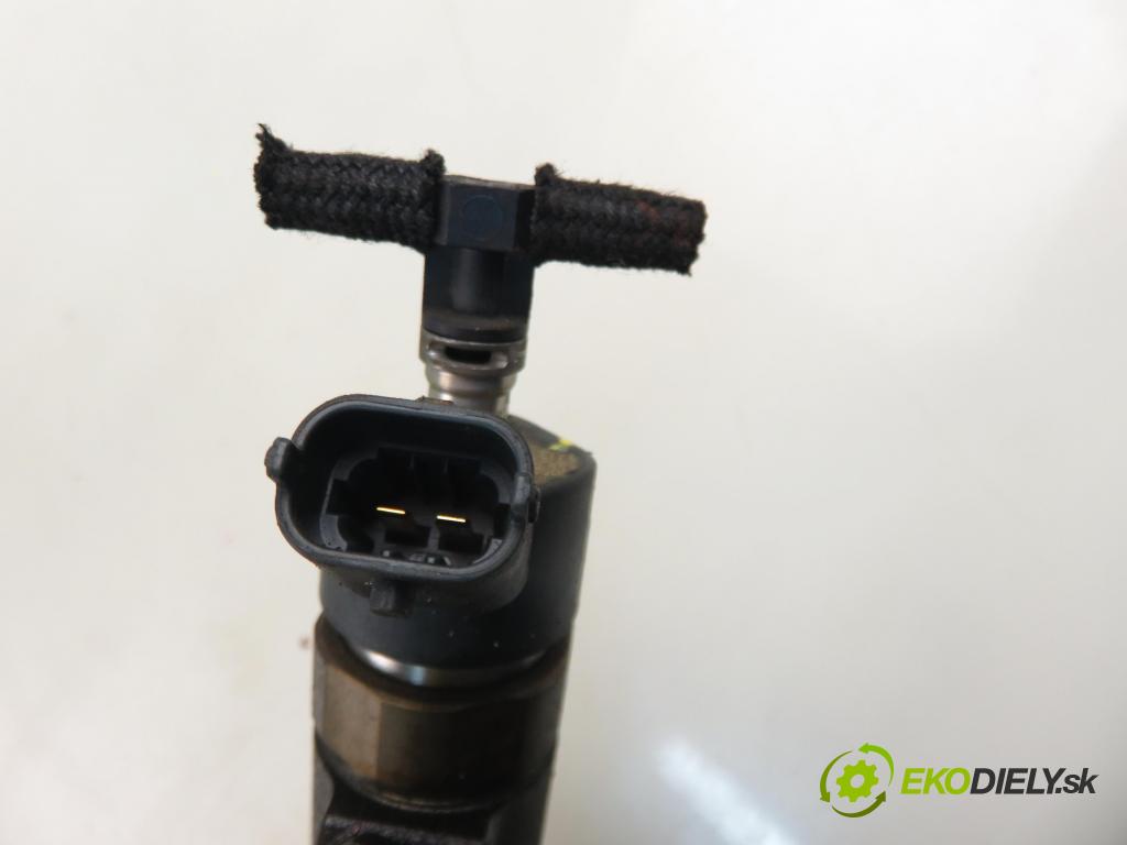 FIAT DUCATO Platforma / podwozie (244_) KABINA/PLATFORMA 2005 94,00 2.8 JTD 2798,00 vstrekovač 0445120002 (Vstrekovač paliva)