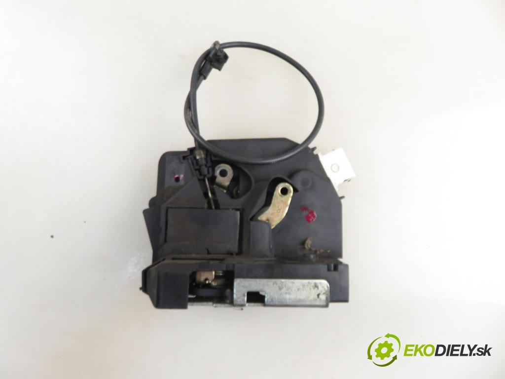 LAND ROVER FREELANDER (L314) SUV 2000 72,00 2.0 DI 4x4 - 20 T2N 1994,00 zámok