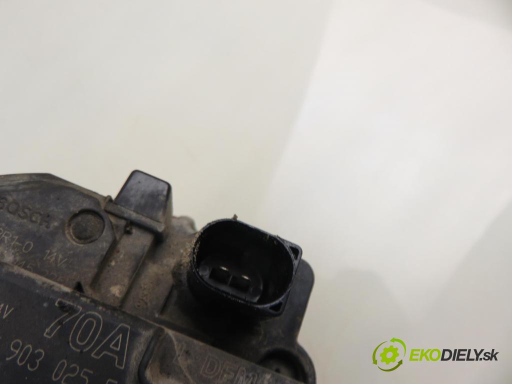 VW GOLF IV (1J1) HB 1999 55,00 1.4 16V 75 - AKQ 1390,00 Alternátor 037903025E ; 0124315004 (Alternátor)