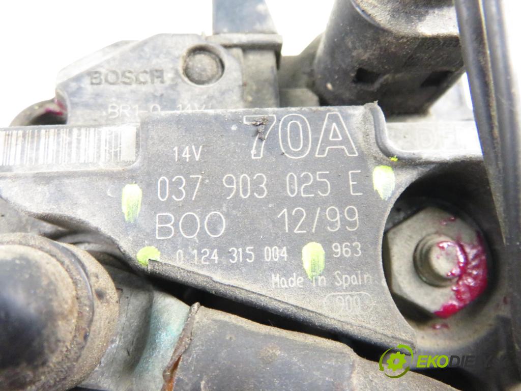 VW GOLF IV (1J1) HB 1999 55,00 1.4 16V 75 - AKQ 1390,00 Alternátor 037903025E ; 0124315004 (Alternátor)