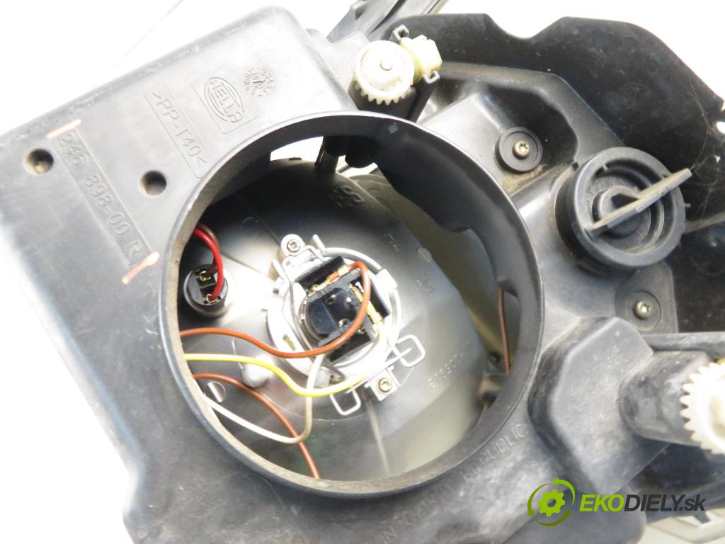 FORD FUSION (JU_) HB 2004 59,00 1.4 - FXJA 1388,00 Svetlo PP 24689800R