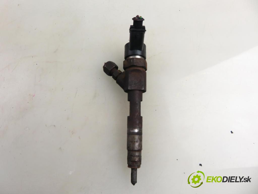 RENAULT TRAFIC II Autobus (JL) BUS 2004 74,00 1.9 dCI 100 (JL0C) - F9Q 760 1870,00 vstrekovač 8200238528 ; 0445110146 (Vstrekovač paliva)