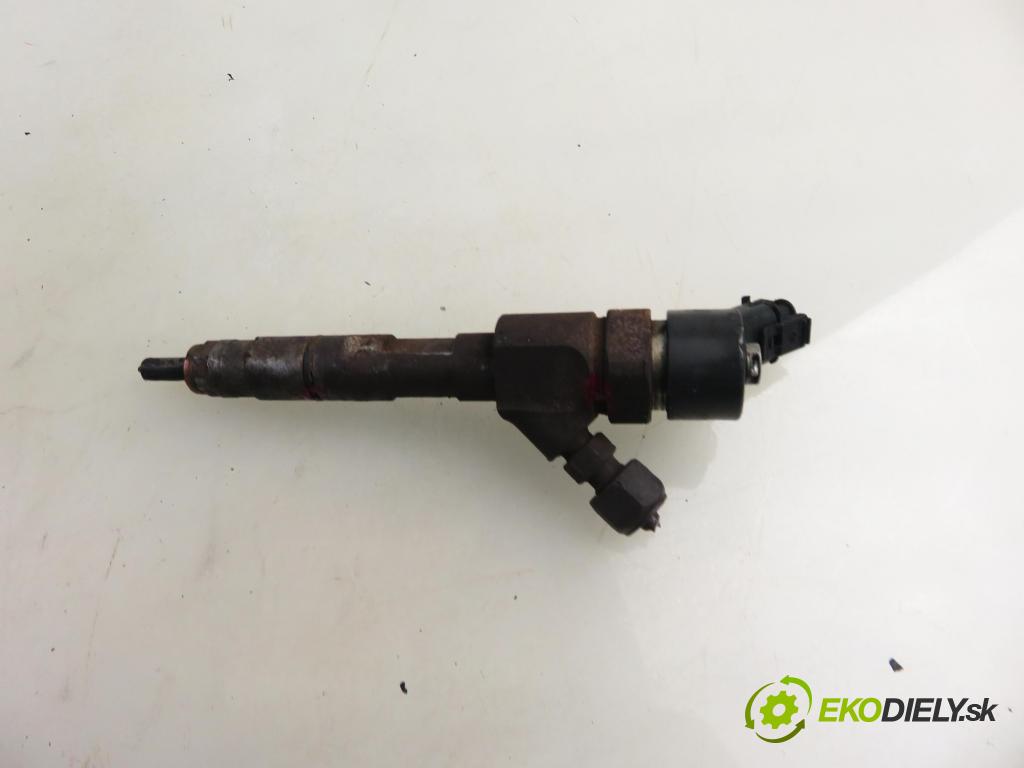 RENAULT TRAFIC II Autobus (JL) BUS 2004 74,00 1.9 dCI 100 (JL0C) - F9Q 760 1870,00 vstrekovač 8200238528 ; 0445110146 (Vstrekovač paliva)