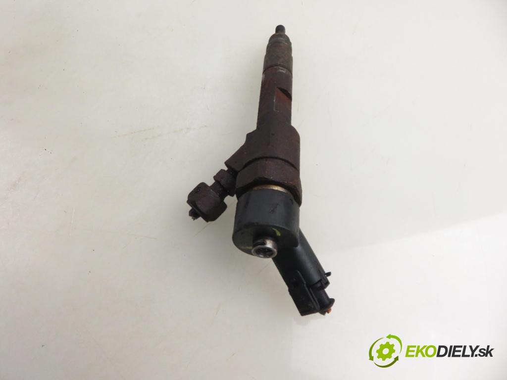 RENAULT TRAFIC II Autobus (JL) BUS 2004 74,00 1.9 dCI 100 (JL0C) - F9Q 760 1870,00 vstrekovač 8200238528 ; 0445110146 (Vstrekovač paliva)