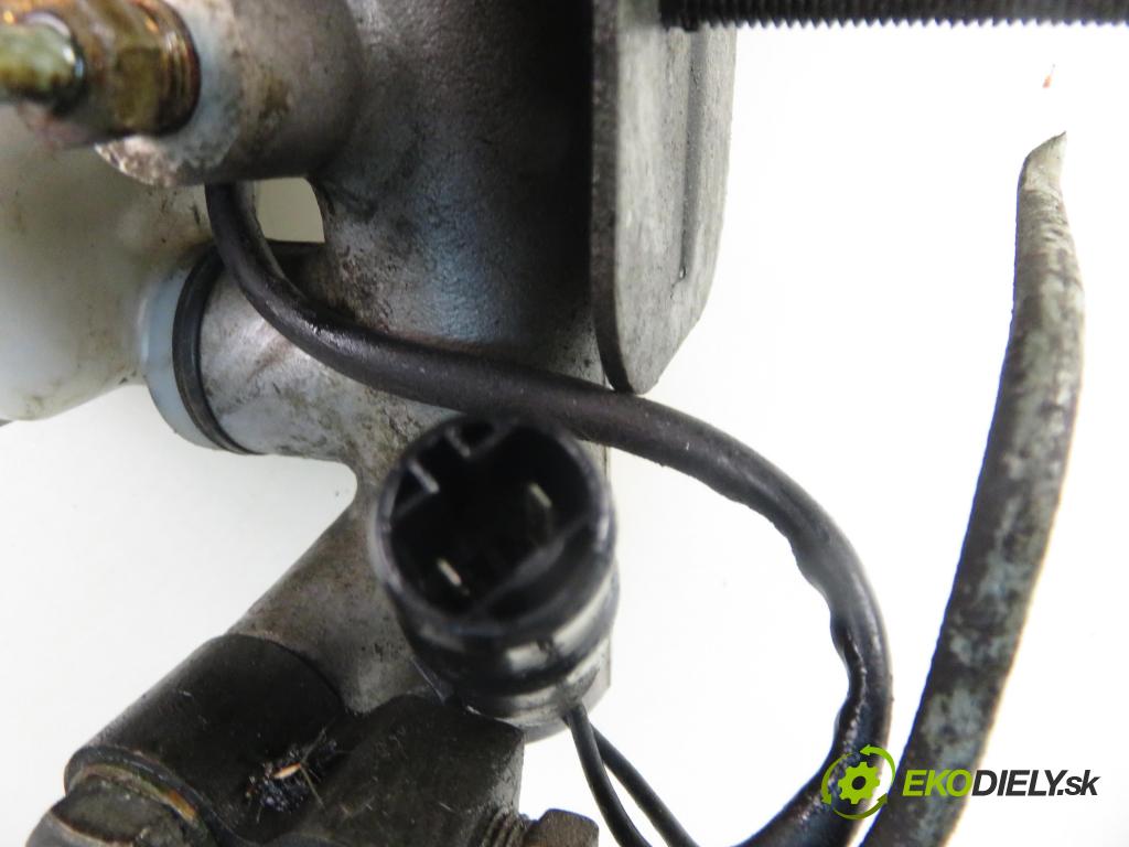 HYUNDAI GALLOPER II (JK-01) TERENOWY 2001 73,00 2.5 TD intercooler - D4BH 2476,00 Posilovač  (Servočerpadlo)