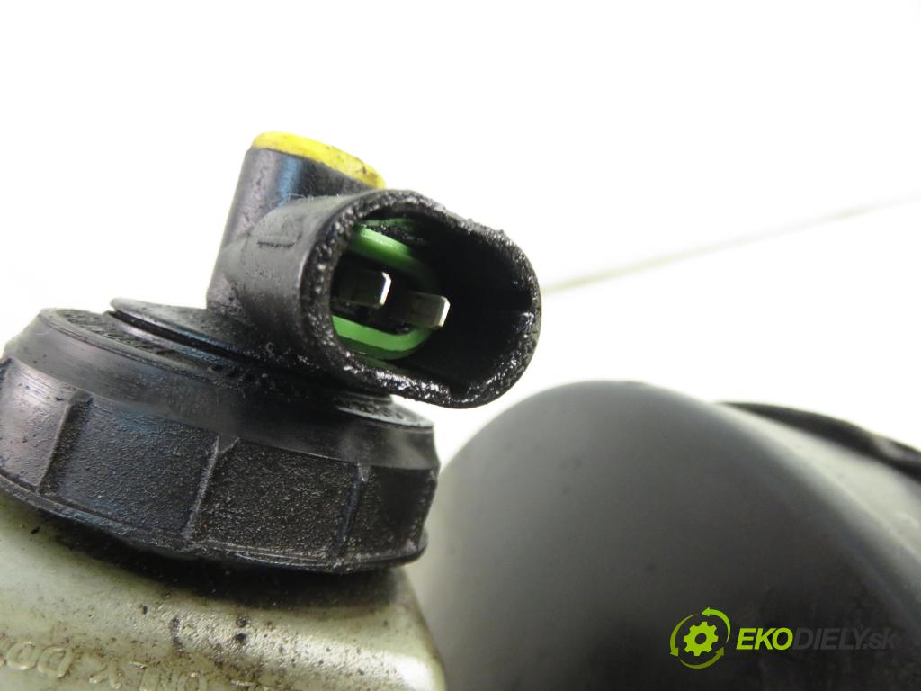 RENAULT MASTER II Skrzynia (FD) FURGON 2006 84,00 2.5 dCi 120 - G9U 754 2464,00 Posilovač 8200189405 (Servočerpadlo)