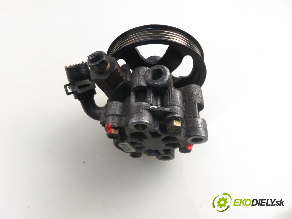 TOYOTA COROLLA Verso (_E12_) MINIVAN 2003 66,00 2.0 D-4D (CDE120_) - 1CD-FTV 1995,00 Pumpa servočerpadlo  (Servočerpadlo)