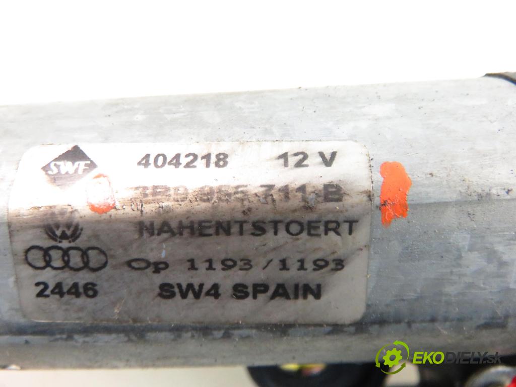 AUDI A3 (8L1) HB 1998 92,00 1.8 - AGN 1781,00 motorek stěrače ZADNÍ: 3B9955711B