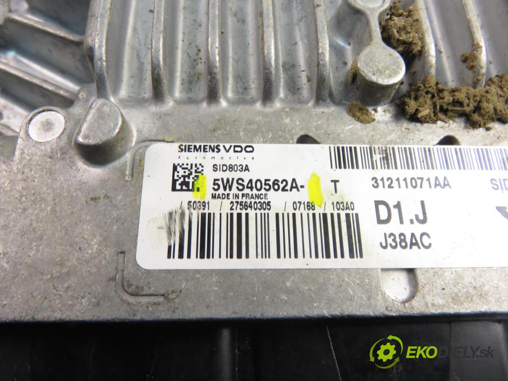 VOLVO S40 II (MS) SEDAN 2008 100,00 2.0 D - D 4204 T 1997,00 Riadiaca jednotka Motor 5WS40562A ; 31211071AA