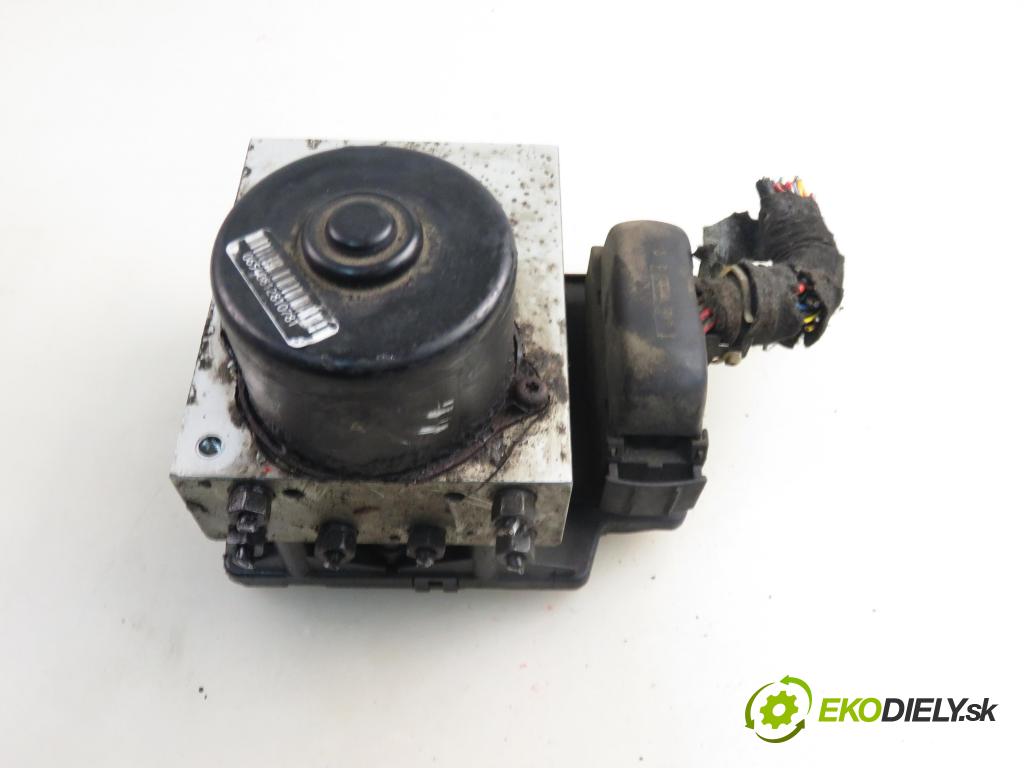 VW BORA (1J2) SEDAN 1998 110,00 2.3 V5 - AGZ 2324,00 Pumpa ABS 1J0907379S ; 10094703053 (Pumpa ABS)