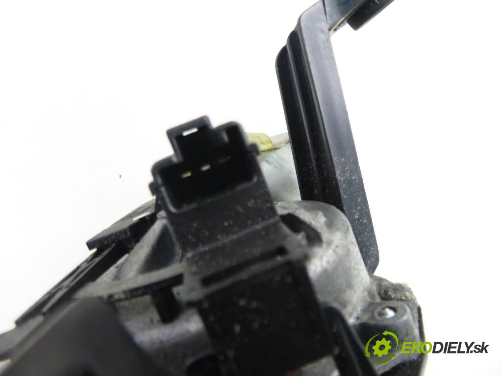 TOYOTA YARIS (_P1_) HB 2004 55,00 1.4 D-4D (NLP10_) - 1ND-TV 1364,00 motorek stěrače ZADNÍ: 851300D010