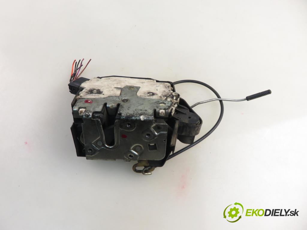LAND ROVER FREELANDER (L314) SUV 2000 72,00 2.0 DI 4x4 - 20 T2N 1994,00 zámok PPE