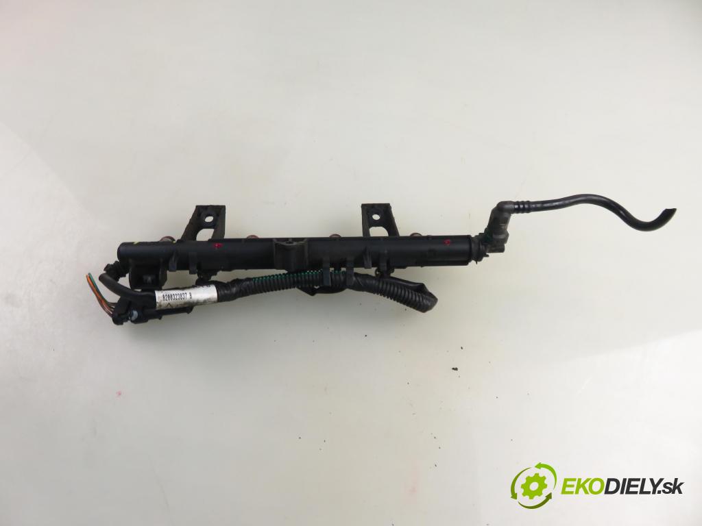 RENAULT CLIO III (BR0/1, CR0/1) HB 2006 55,00 1.2 16V 75 - D4F 740 1149,00 Lišta vstrekovacia 8200286064 ; 8200292590 ; H82292589 (Vstrekovacia lišta)