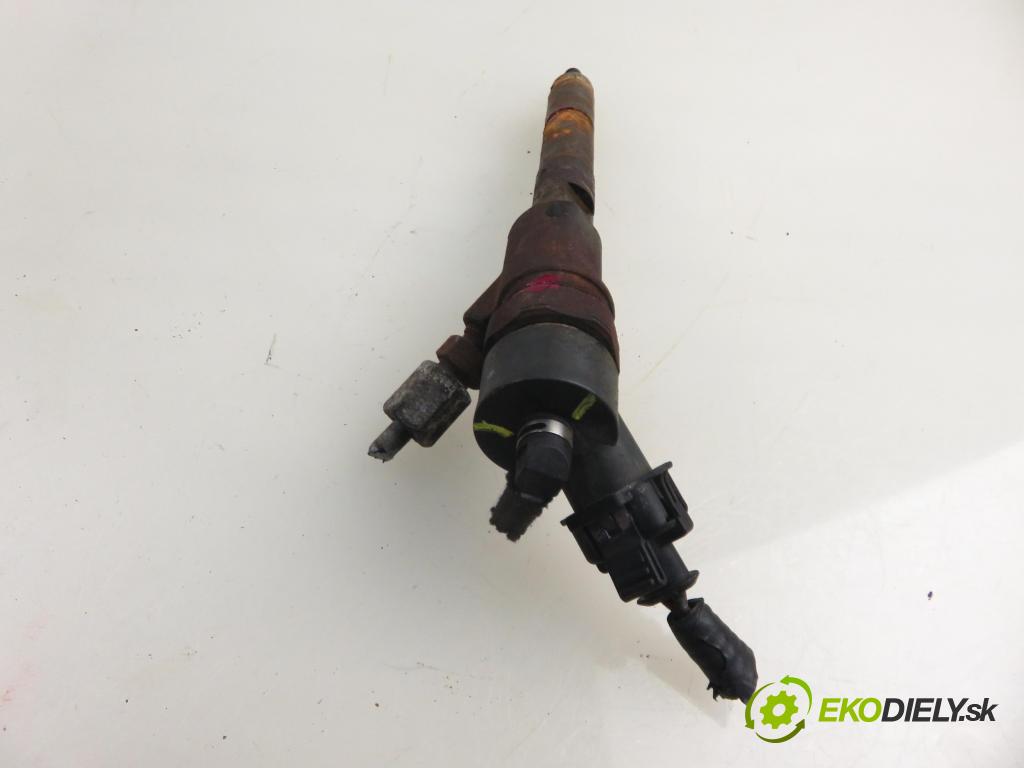 TOYOTA YARIS (_P1_) HB 2004 55,00 1.4 D-4D (NLP10_) - 1ND-TV 1364,00 vstřikovač 0445110214 ; 236700N020 (Vstřikovač paliva)
