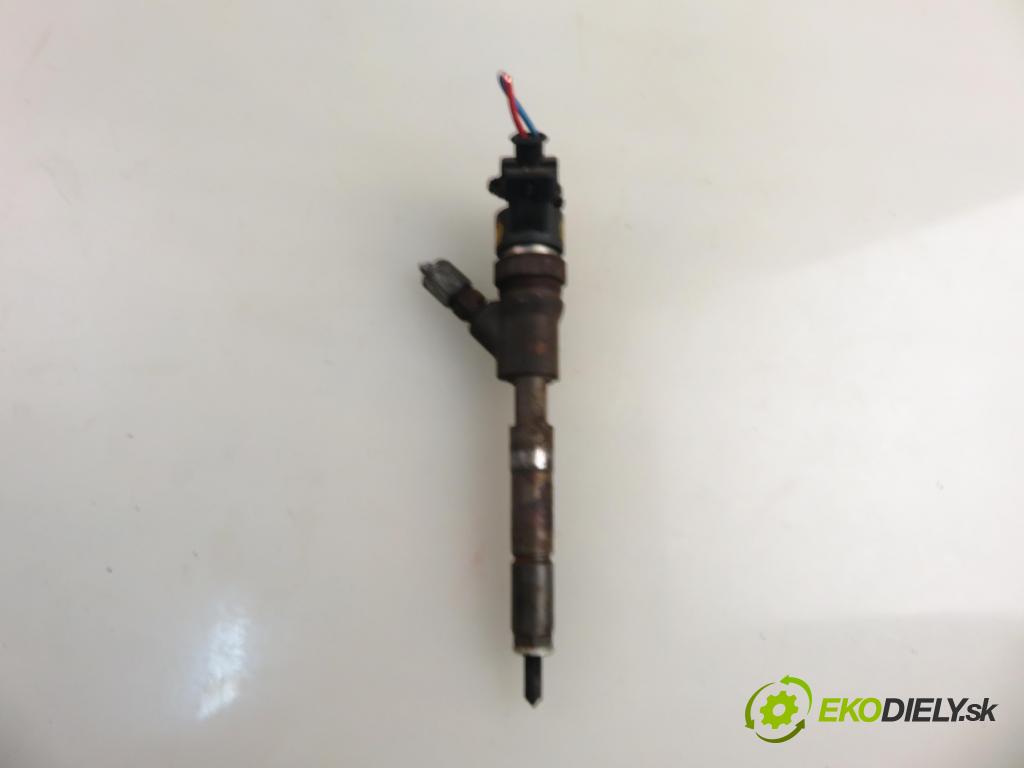 TOYOTA YARIS (_P1_) HB 2004 55,00 1.4 D-4D (NLP10_) - 1ND-TV 1364,00 vstřikovač 0445110214 ; 236700N020 (Vstřikovač paliva)