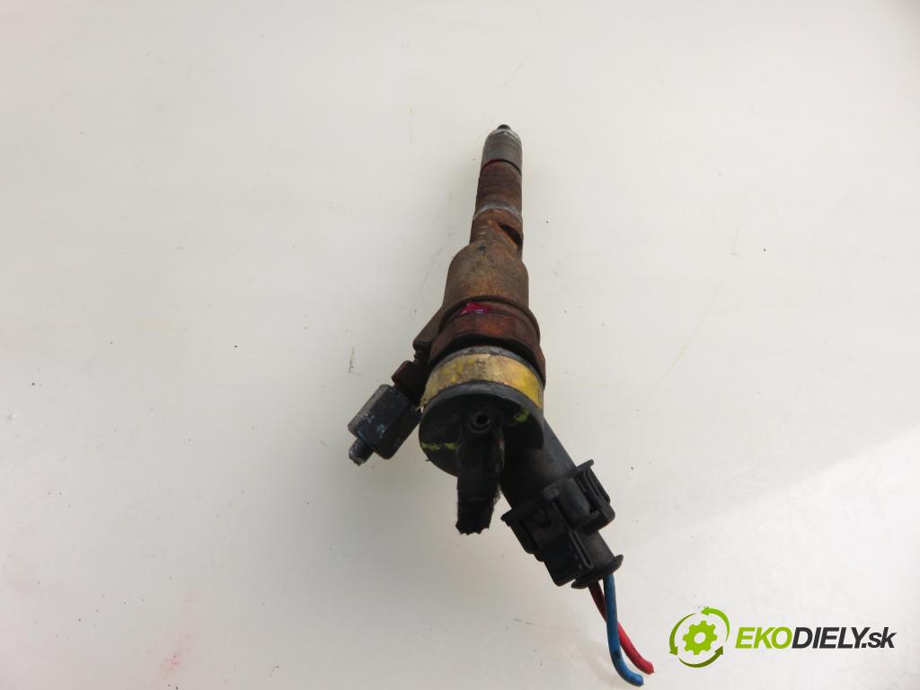 TOYOTA YARIS (_P1_) HB 2004 55,00 1.4 D-4D (NLP10_) - 1ND-TV 1364,00 vstřikovač 0445110214 ; 236700N020 (Vstřikovač paliva)