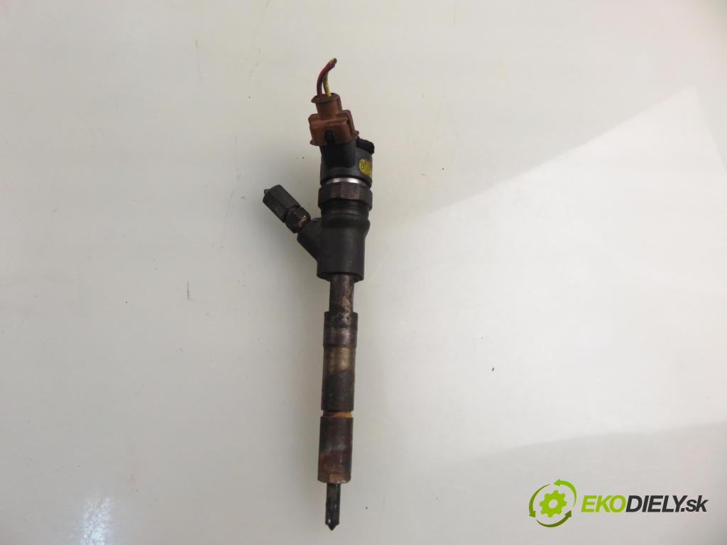 TOYOTA YARIS (_P1_) HB 2004 55,00 1.4 D-4D (NLP10_) - 1ND-TV 1364,00 vstřikovač 0445110214 ; 236700N020 (Vstřikovač paliva)