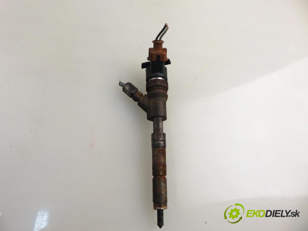 TOYOTA YARIS (_P1_) HB 2004 55,00 1.4 D-4D (NLP10_) - 1ND-TV 1364,00 vstrekovač 0445110214 ; 236700N020 (Vstrekovač paliva)