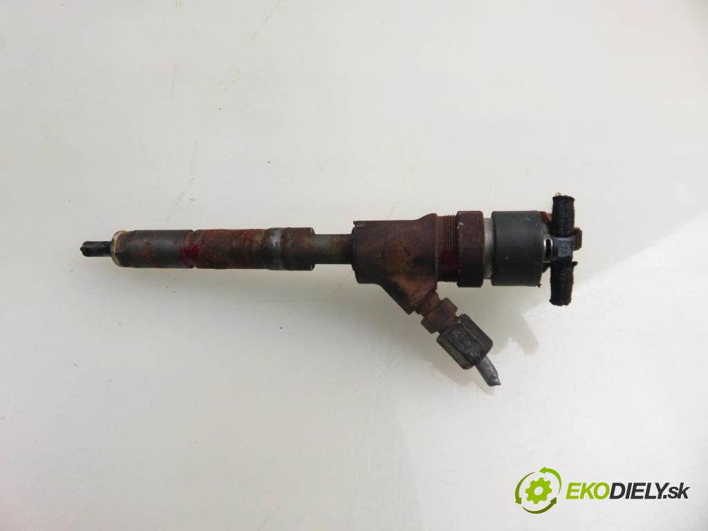 TOYOTA YARIS (_P1_) HB 2004 55,00 1.4 D-4D (NLP10_) - 1ND-TV 1364,00 vstrekovač 0445110214 ; 236700N020 (Vstrekovač paliva)