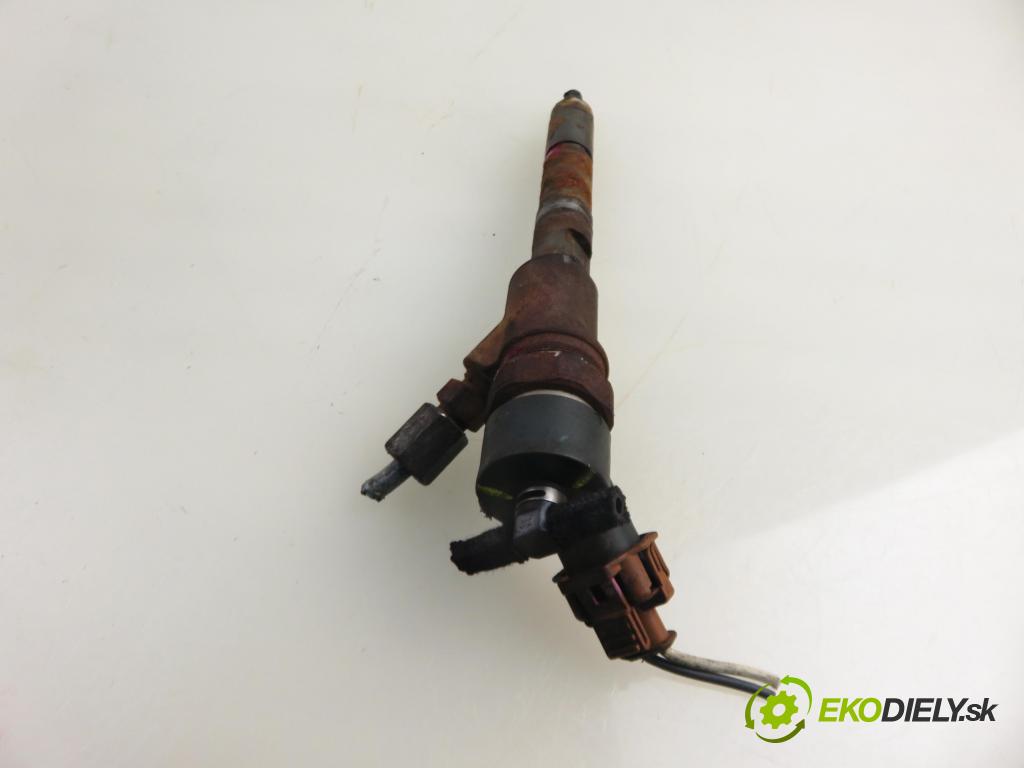 TOYOTA YARIS (_P1_) HB 2004 55,00 1.4 D-4D (NLP10_) - 1ND-TV 1364,00 vstrekovač 0445110214 ; 236700N020 (Vstrekovač paliva)