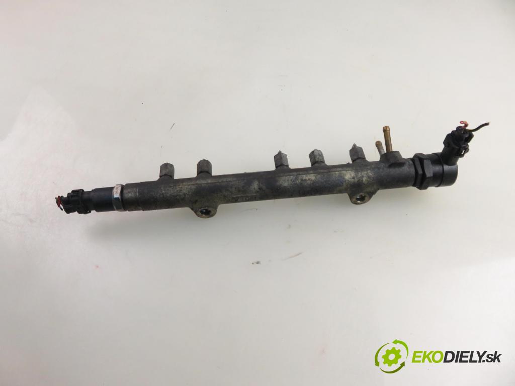 TOYOTA YARIS (_P1_) HB 2004 55,00 1.4 D-4D (NLP10_) - 1ND-TV 1364,00 Lišta vstrekovacia 232800N010 ; 238100N010 ; 0445214046 (Vstrekovacia lišta)