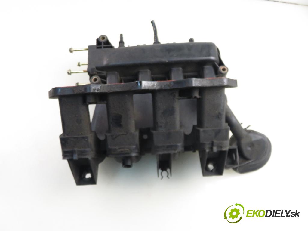 RENAULT CLIO III (BR0/1, CR0/1) HB 2006 55,00 1.2 16V 75 - D4F 740 1149,00 potrubí 8200536146