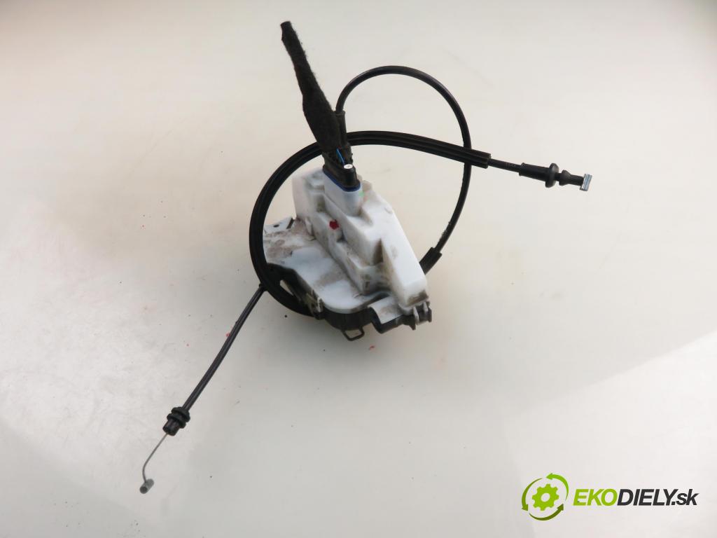 CITROEN C2 (JM_) HB 2004 50,00 1.4 - KFV (TU3JP) 1360,00 zámok