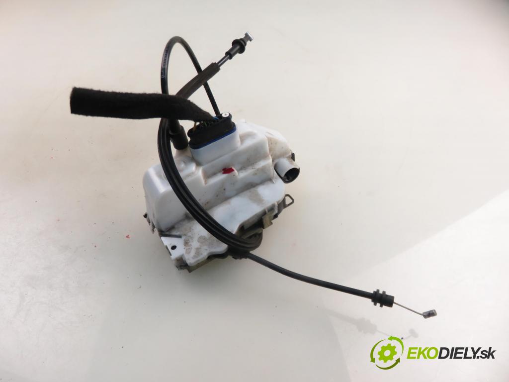 CITROEN C2 (JM_) HB 2004 50,00 1.4 - KFV (TU3JP) 1360,00 zámok