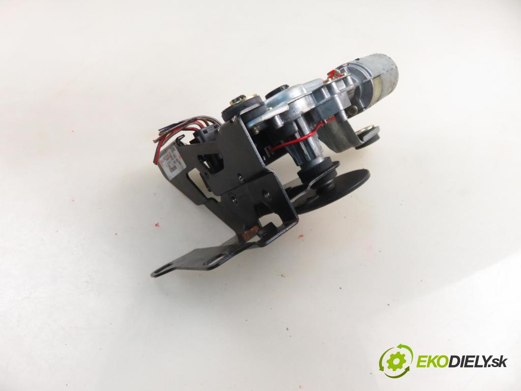 BMW 3 Touring (E46) KOMBI 2000 87,00 318 i - M43 B19 (194E1) 1895,00 motorek stěrače ZADNÍ: 1397020117 ; 8220774