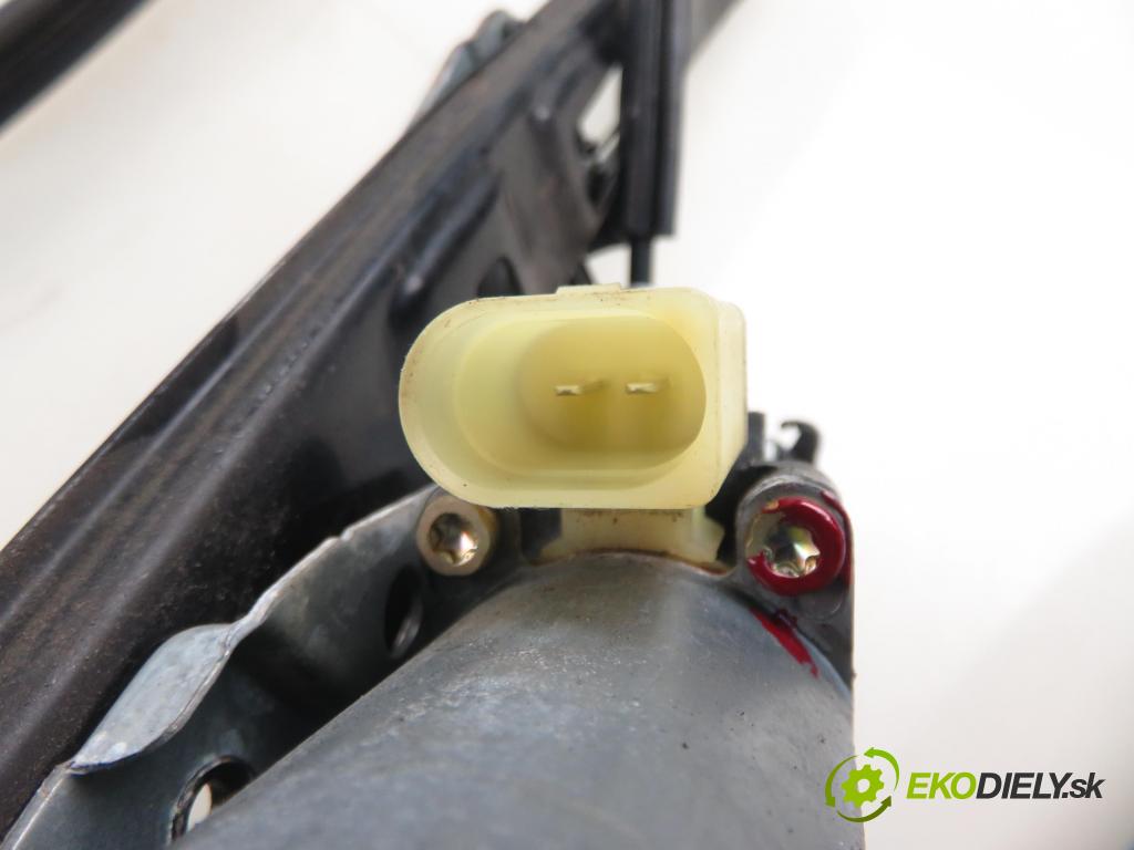 BMW 3 Touring (E46) KOMBI 2000 87,00 318 i - M43 B19 (194E1) 1895,00 mechanismus oken PPE 8196038