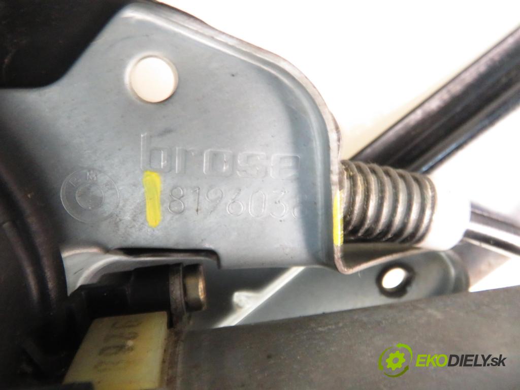 BMW 3 Touring (E46) KOMBI 2000 87,00 318 i - M43 B19 (194E1) 1895,00 mechanismus oken PPE 8196038