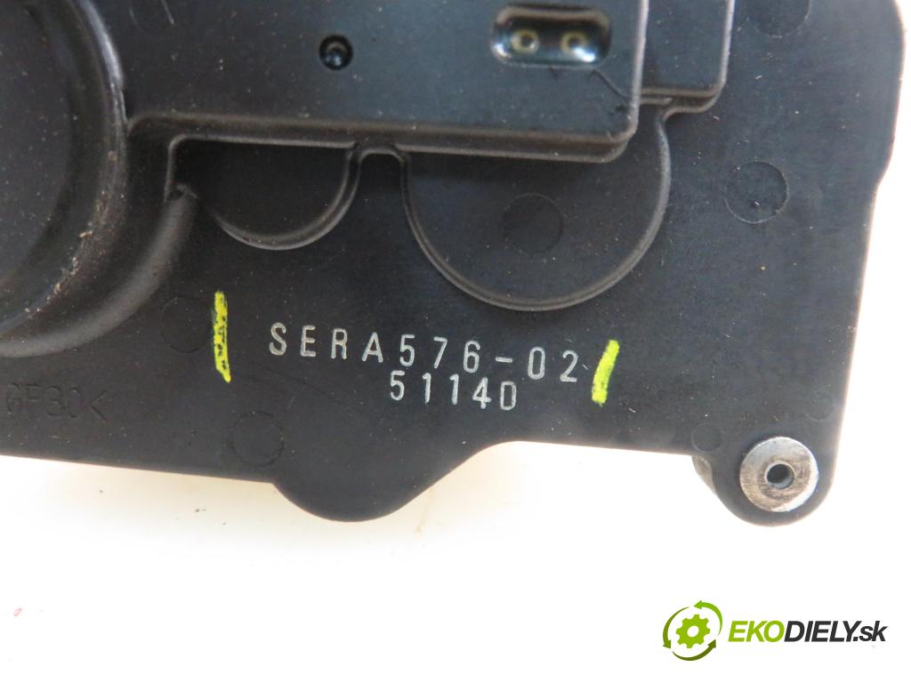 NISSAN MICRA III (K12) HB 2005 59,00 1.2 - CR12DE 1240,00 Škrtiaca klapka SERA57602 (Škrtiaca klapka)