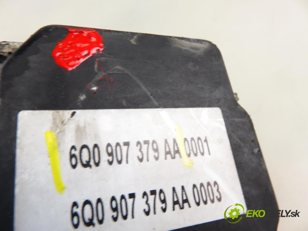 SEAT IBIZA III (6L1) HB 2005 55,00 1.4 16V - BKY 1390,00 pumpa ABS 6Q0907379AA ; 0265800363 (Pumpa ABS)