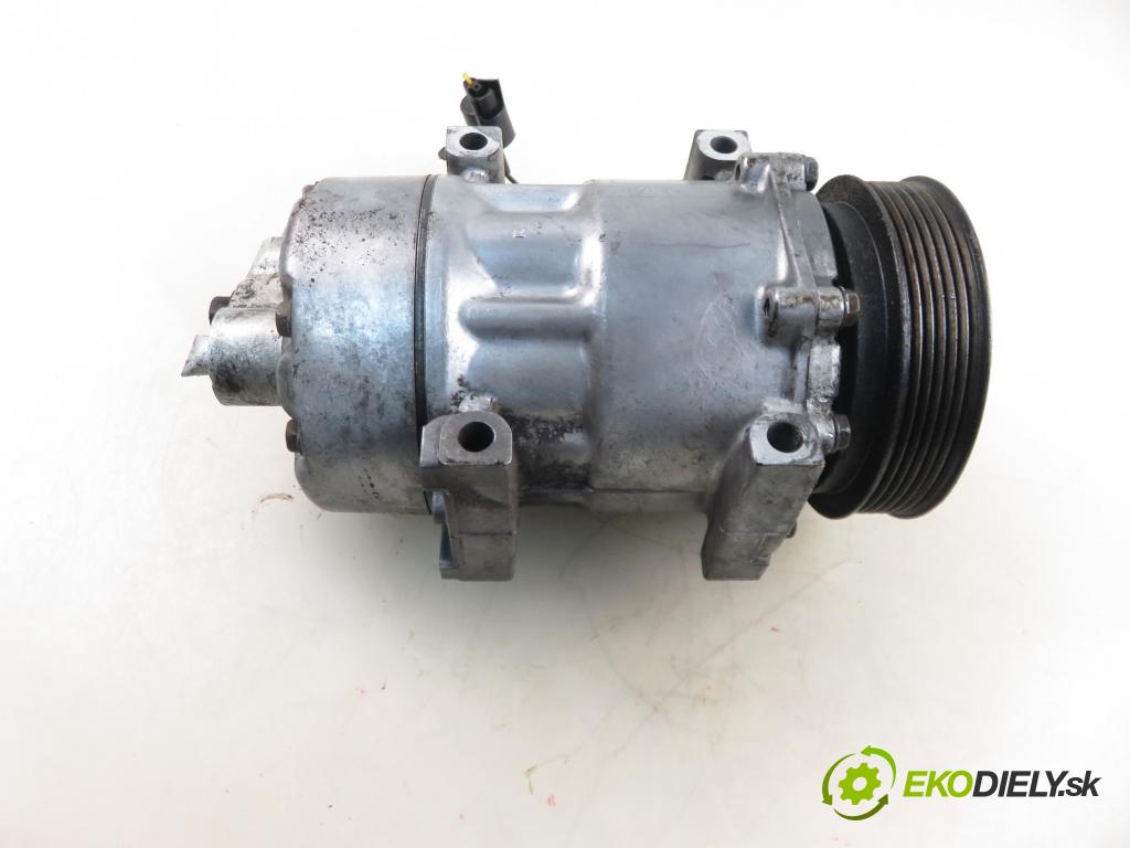 VOLVO S40 I (VS) SEDAN 1999 70,00 1.9 DI - D 4192 T2 1870,00 KOMPRESOR: klimatizácie SD7V16 (Kompresor klimatizácie)