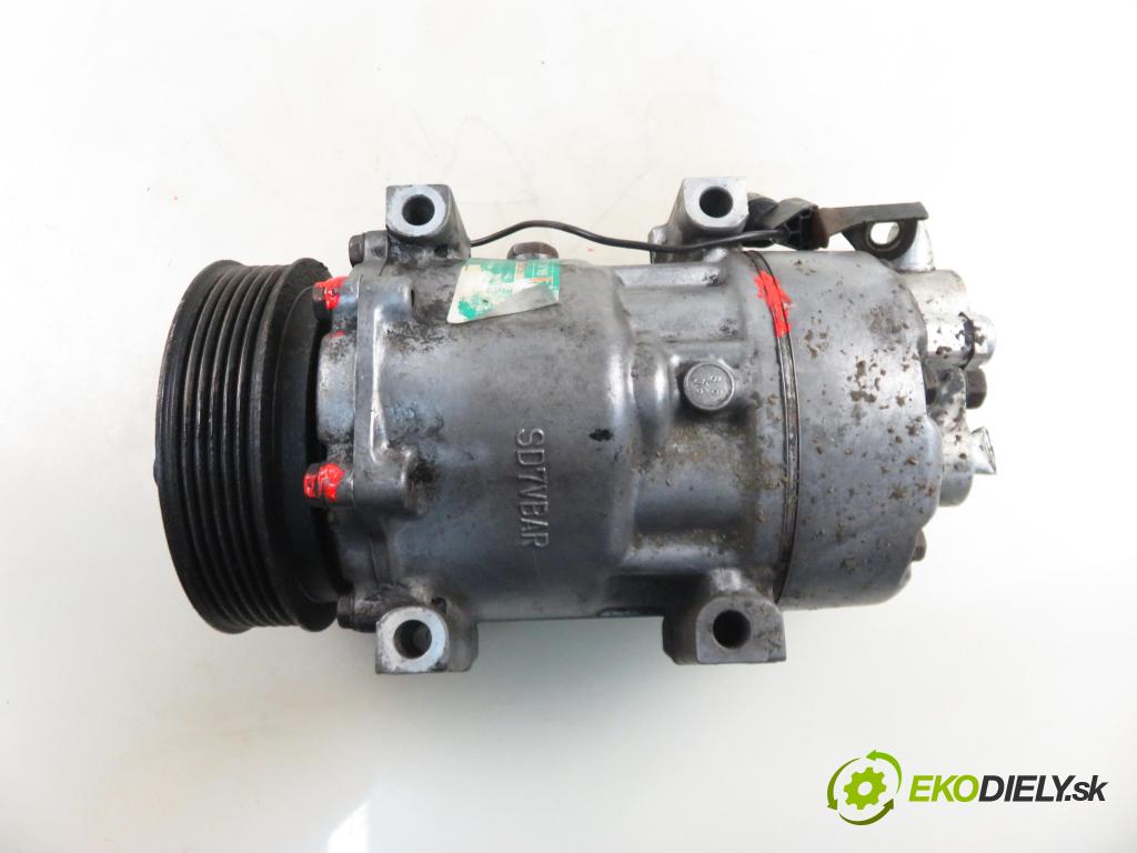 VOLVO S40 I (VS) SEDAN 1999 70,00 1.9 DI - D 4192 T2 1870,00 KOMPRESOR: klimatizácie SD7V16 (Kompresor klimatizácie)