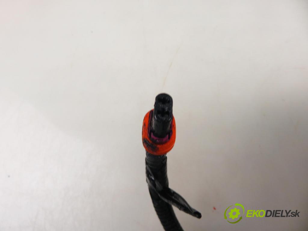 AUDI A3 (8L1) HB 2000 81,00 1.9 TDI - ASV 1896,00 KOMPRESOR: klimatizácie SD7VCB (Kompresor klimatizácie)