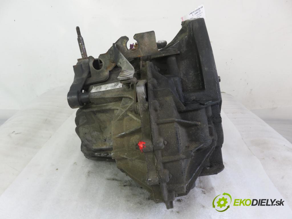 OPEL VIVARO A Skrzynia (X83) FURGON 2005 99,00 2.5 DTI 135 - G9U 730 2464,00 převodovka MANUALNA PK6028