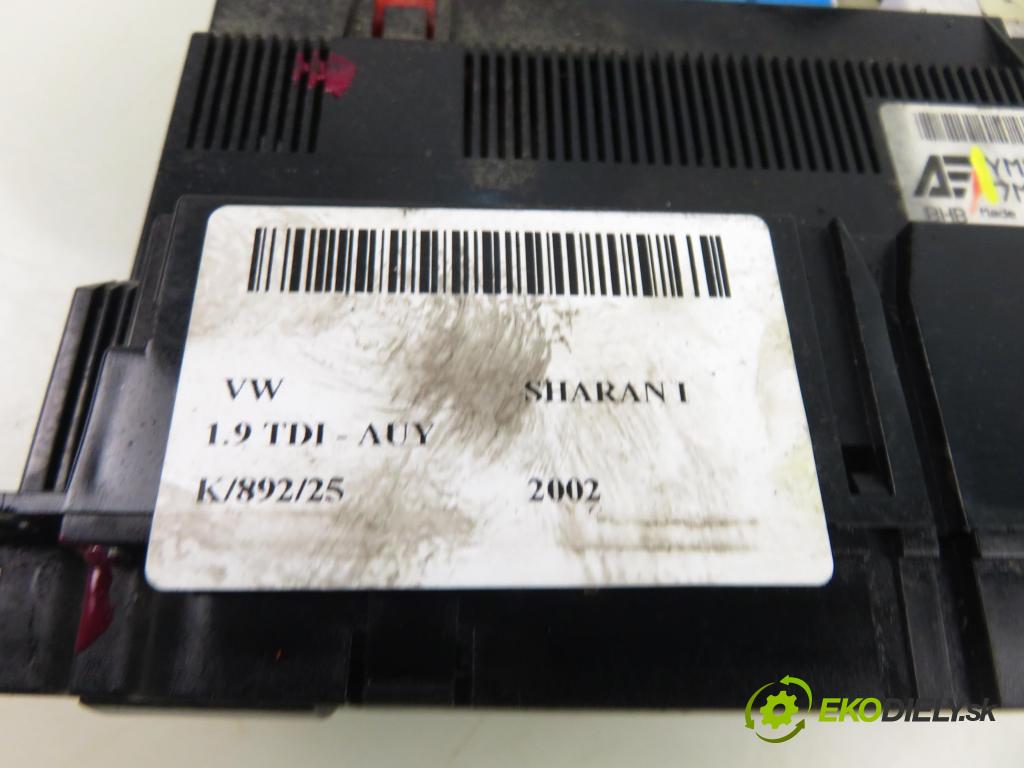 VW SHARAN (7M8, 7M9, 7M6) MINIVAN 2002 85,00 1.9 TDI PD 115 - AUY 1896,00 Panel kúrenia KLIMATRONIK 7M3907040B ; YM2119988ACW ; 5HB00796310
