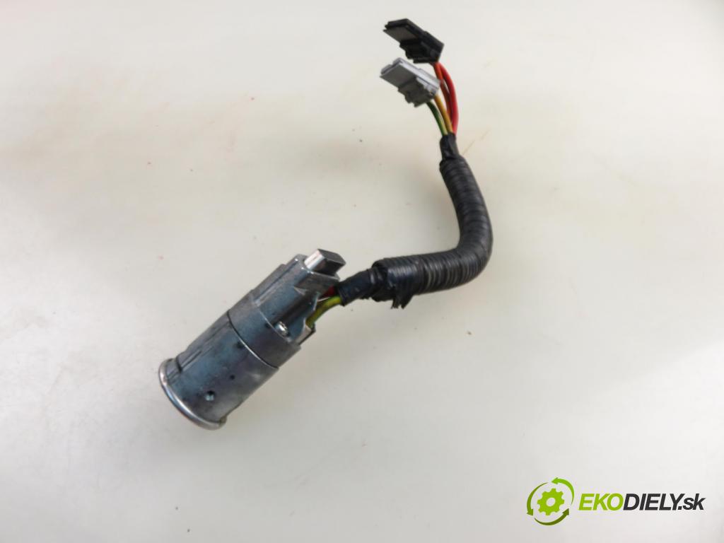 OPEL VIVARO A Skrzynia (X83) FURGON 2005 99,00 2.5 DTI 135 - G9U 730 2464,00 spinačka  (Spínacia skrinka)