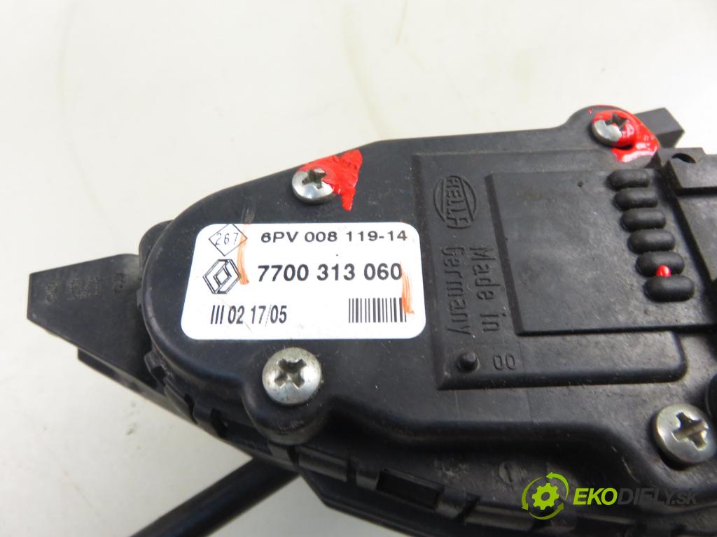 OPEL VIVARO A Skrzynia (X83) FURGON 2005 99,00 2.5 DTI 135 - G9U 730 2464,00 Potenciometer plynu 7700313060 ; 6PV00811914 (Potenciometer plynového pedálu)