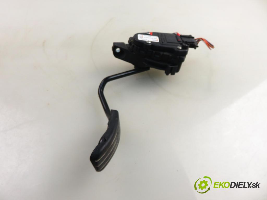 OPEL VIVARO A Skrzynia (X83) FURGON 2005 99,00 2.5 DTI 135 - G9U 730 2464,00 Potenciometer plynu 7700313060 ; 6PV00811914 (Potenciometer plynového pedálu)